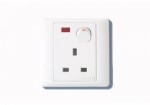 13A Ổ cắm công tắc 3 chấu có đèn báo CP04 1E 138C